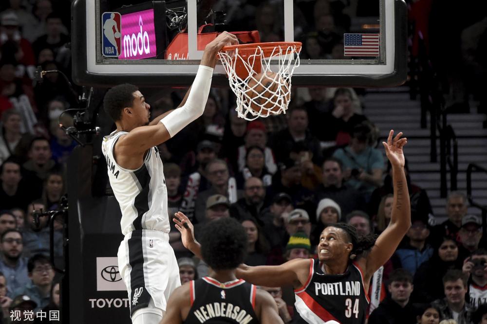 球员之间共 球员之间共