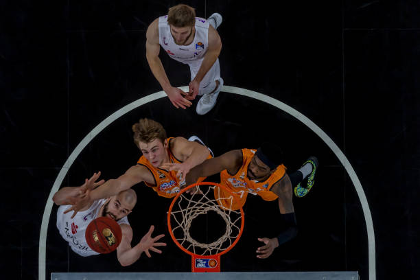 根据转会市 根据转会市