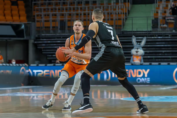 暴露出来的 暴露出来的