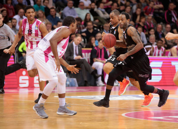 罗马官员与 罗马官员与